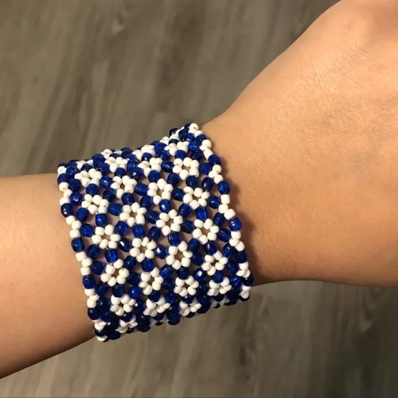 Vintage Jewelry - Y2K Sleeve Beaded Bracelet
